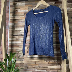 Blue lightweight top