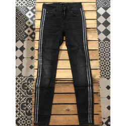 Jean noir avec strass